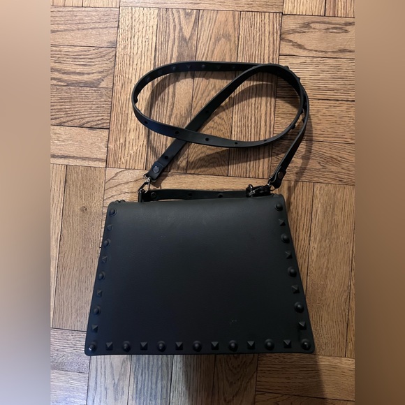 Brand new black tote cross body handbag - Picture 2 of 2